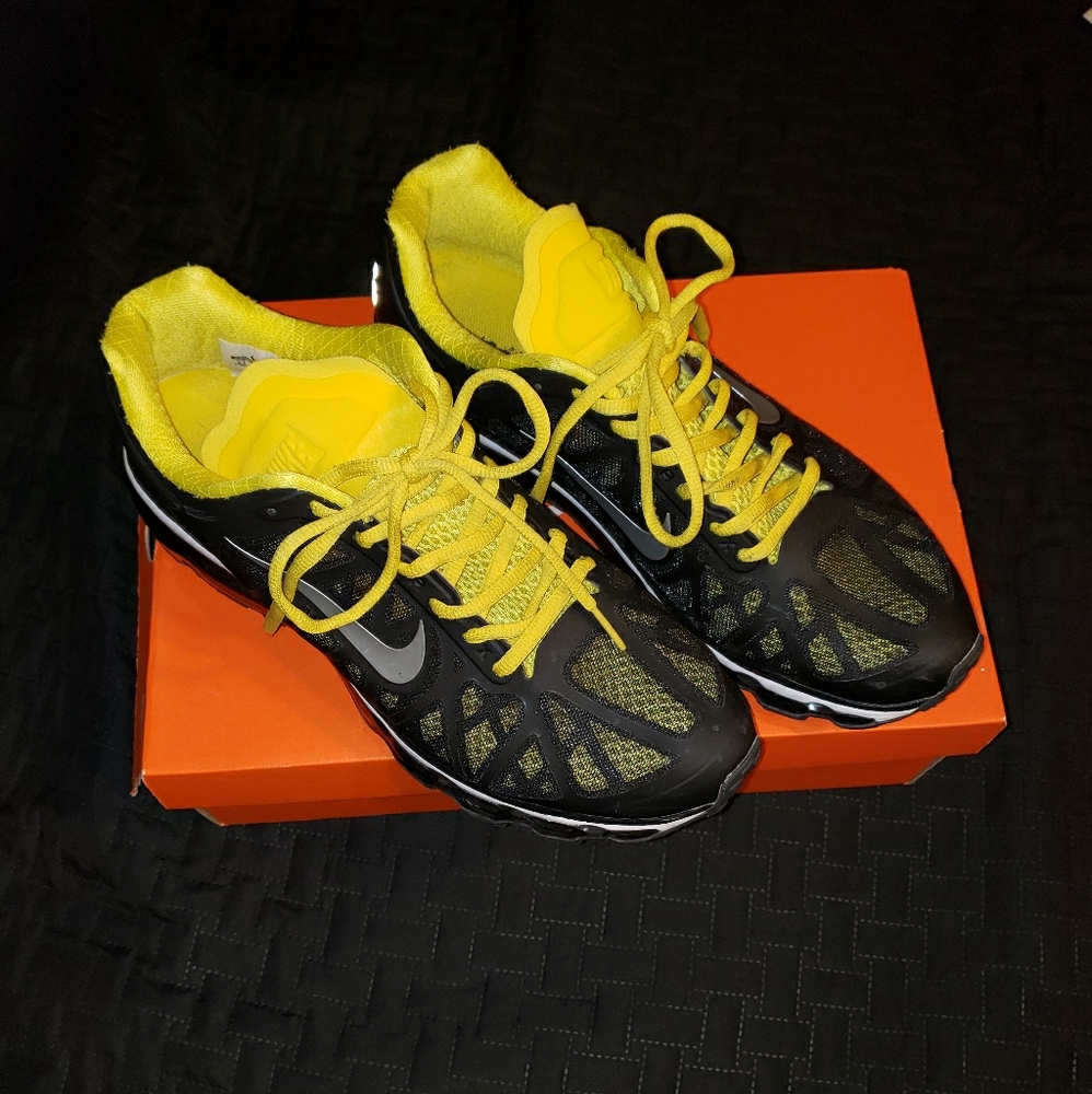 NIKE AIRMAX
